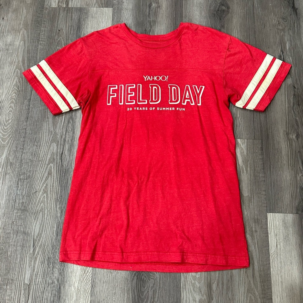 Really RARE Yahoo Enployee shirt Field Day 20 Years of Summer Fun size large